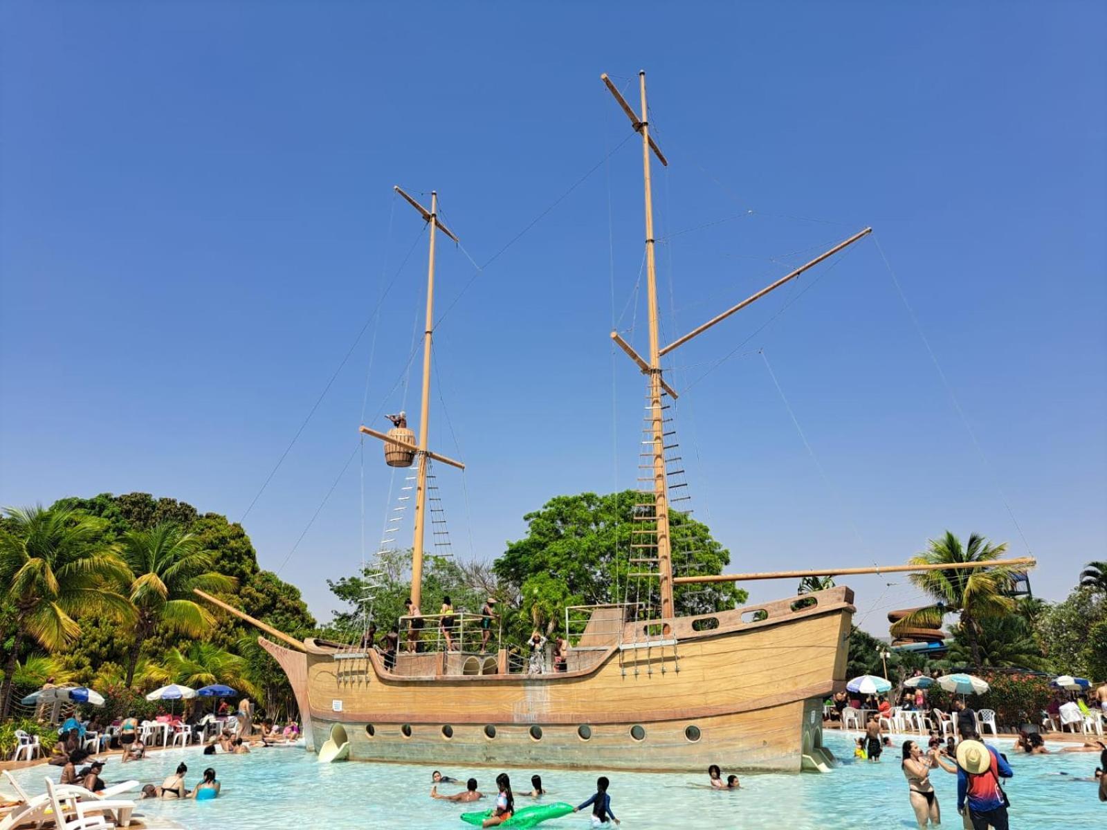 Piazza Diroma Hotel - Acqua Park E Splash カルダス・ノバス エクステリア 写真